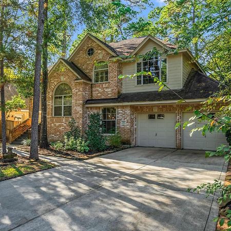 Cozy Home In The Woodlands Spring Exterior foto